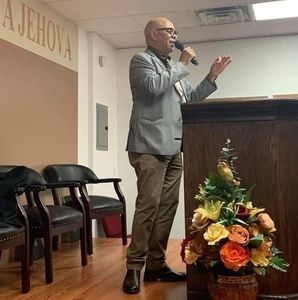 Meet your Posher, Juan